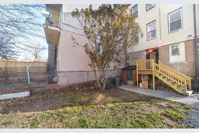 169 Halladay St #1, Jersey City, NJ 07304 - Photo 13