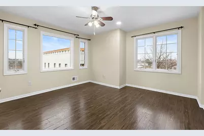 12 Liberty Ct, Secaucus, NJ 07094 - Photo 19