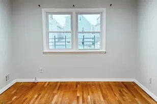 14 Centre Ln, Bayonne, NJ 07002 - Photo 17