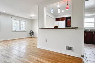 14 Centre Ln, Bayonne, NJ 07002 - Photo 7