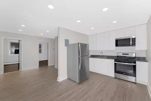 423 Avenue C, Bayonne, NJ 07002 - Photo 1