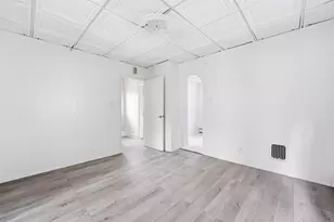 97 W 35th St, Bayonne, NJ 07002 - Photo 19