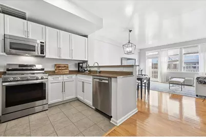 15 Freedom Way #412, Jersey City, NJ 07305 - Photo 7