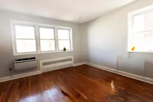 154 Bowers St, Jersey City, NJ 07307 - Photo 9