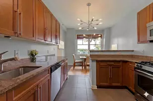 15 Enterprise Ct, Jersey City, NJ 07305 - Photo 3