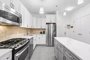 25 McWilliams Pl, Jersey City, NJ 07302 - Photo 3