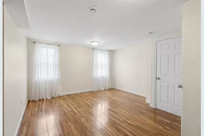 961A Summit Ave, Jersey City, NJ 07307 - Photo 9