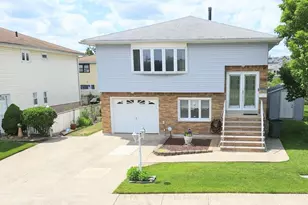 1033 Park Dr, Secaucus, NJ 07094 - Photo 1
