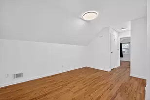 16 Crossgate Rd, Jersey City, NJ 07305 - Photo 5