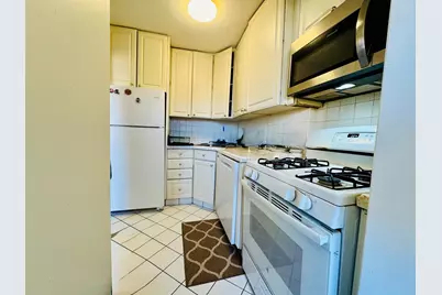 225 St Pauls Ave #3A, Jersey City, NJ 07306 - Photo 5