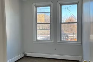 387 Avenue C, Bayonne, NJ 07002 - Photo 5