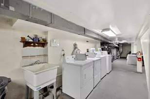 15 Jefferson Ave, Jersey City, NJ 07306 - Photo 17