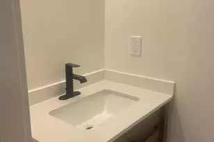 490 Avenue C, Bayonne, NJ 07002 - Photo 7