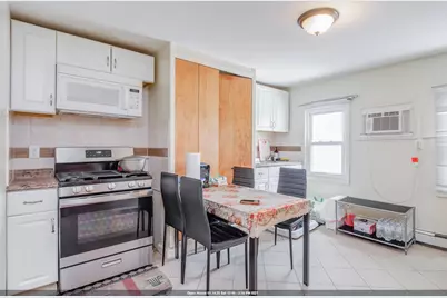 77 Wallis Ave, Jersey City, NJ 07306 - Photo 1