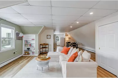 28 West 37th St #3, Bayonne, NJ 07002 - Photo 9