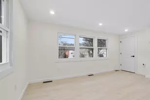 369 Hops Ln, Secaucus, NJ 07094 - Photo 7