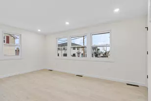 369 Hops Ln, Secaucus, NJ 07094 - Photo 11