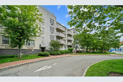 4 Constellation Pl #301, Jersey City, NJ 07305 - Photo 3