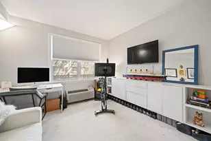 4 Constellation Pl, Jersey City, NJ 07305 - Photo 9