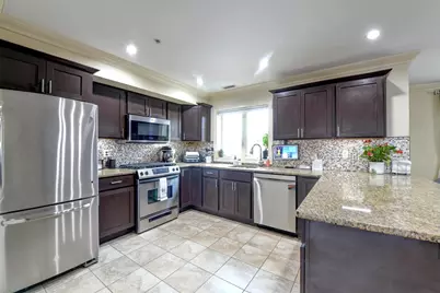 1625 Paterson Plank Rd #2, Secaucus, NJ 07094 - Photo 9