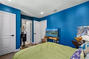 41 Beacon Ave, Jersey City, NJ 07306 - Photo 13