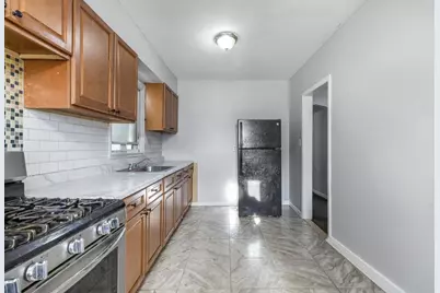 70 Warner Ave, Jersey City, NJ 07305 - Photo 17