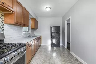 70 Warner Ave, Jersey City, NJ 07305 - Photo 17