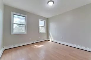 11 Holmes Ave, Jersey City, NJ 07306 - Photo 9