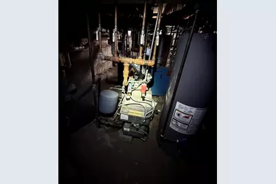 989 Broadway, Bayonne, NJ 07002 - Photo 29