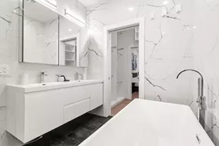 223 Montgomery St, Jersey City, NJ 07302 - Photo 11