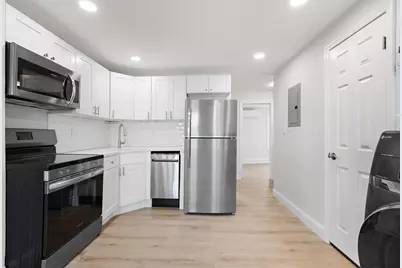 173 Van Horne St #2, Jersey City, NJ 07304 - Photo 1