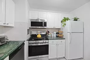 135 Montgomery St, Jersey City, NJ 07302 - Photo 9