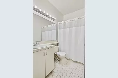 111 Cottonwood St, Jersey City, NJ 07305 - Photo 11