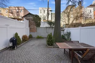 22 Lincoln St, Jersey City, NJ 07307 - Photo 21