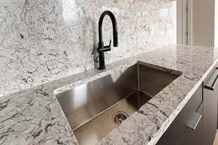 10 South St, Jersey City, NJ 07307 - Photo 25