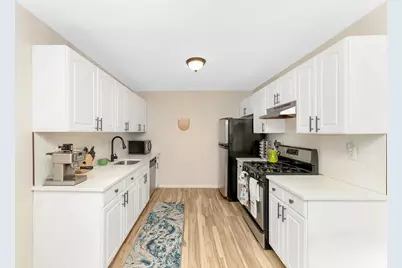 1011 Avenue C #325, Bayonne, NJ 07002 - Photo 15