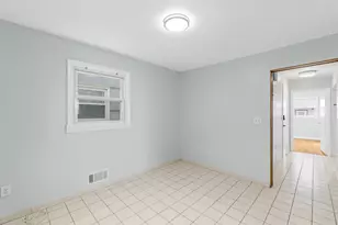 178 W 33rd St, Bayonne, NJ 07002 - Photo 9