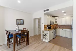 206 Shearwater Ct W, Jersey City, NJ 07305 - Photo 5