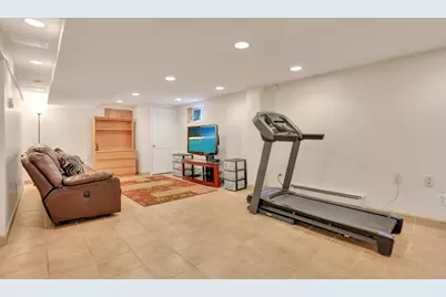 10 Lynn Ct, Rutherford, NJ 07070 - Photo 25