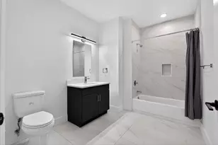 43-45 W 32nd St, Bayonne, NJ 07002 - Photo 9