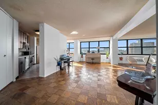 7004 Blvd E, Guttenberg, NJ 07093 - Photo 3