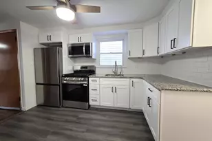 195 South St, Jersey City, NJ 07307 - Photo 3