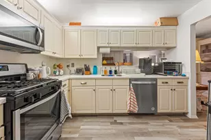 134 Cherry St, Jersey City, NJ 07305 - Photo 9