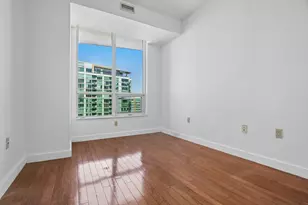 20 Newport Pkwy, Jersey City, NJ 07310 - Photo 13