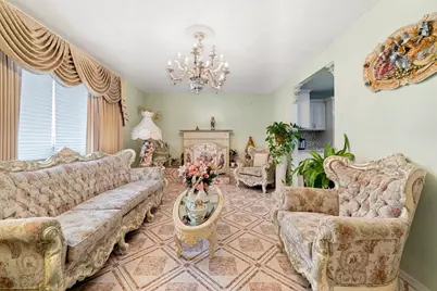 8 Monaghan Rd, Edison, NJ 08817 - Photo 11