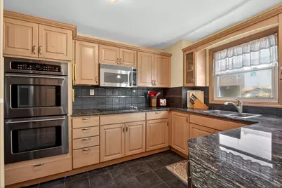 52 East 14th St, Bayonne, NJ 07002 - Photo 9