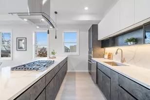 272 Terrace Ave, Jersey City, NJ 07307 - Photo 7