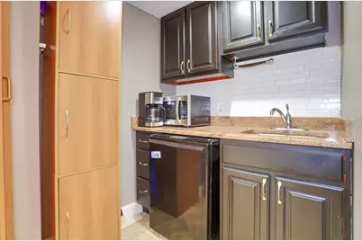 693 Bergen Ave, Jersey City, NJ 07304 - Photo 15