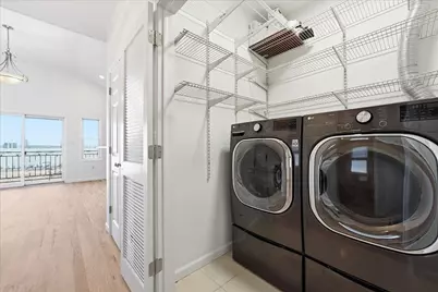 285 Terrace Ave, Jersey City, NJ 07307 - Photo 31