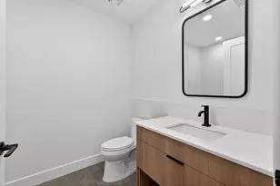 139 Christopher Columbus Dr, Jersey City, NJ 07302 - Photo 15